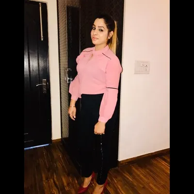 Call Girls in Juhu